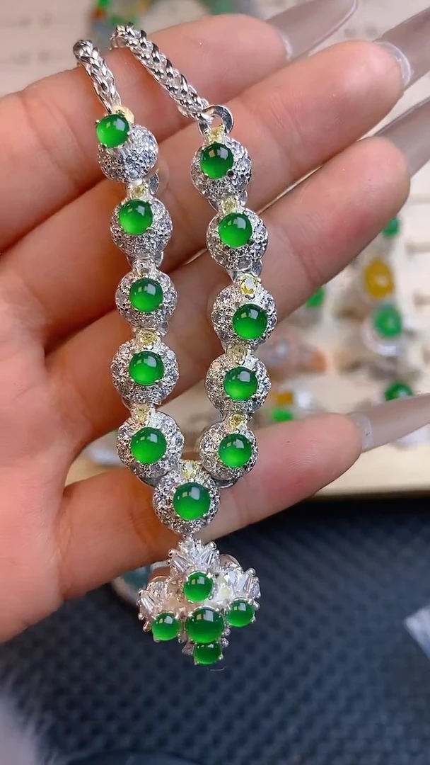 【闪购商品】翡翠耳饰未镶嵌天然A货翡翠199