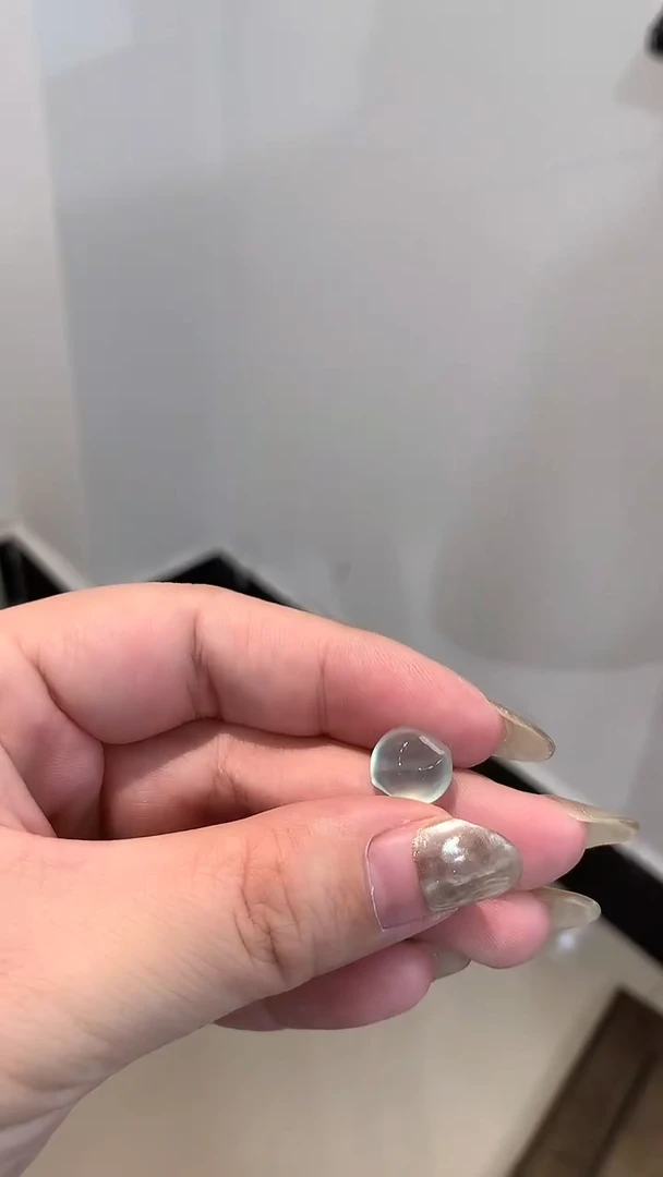 未镶嵌蛇纹石玉颈饰露珠