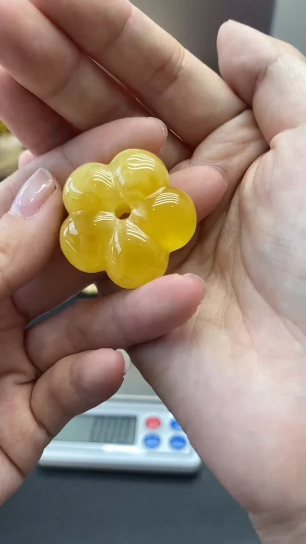 琥珀未镶嵌珠宝奇石2526瑕疵品