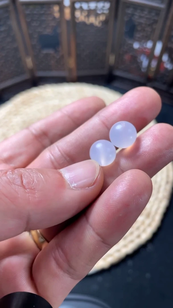 未镶嵌圆珠玛瑙/玉髓荔枝冻圆珠一对10+mm