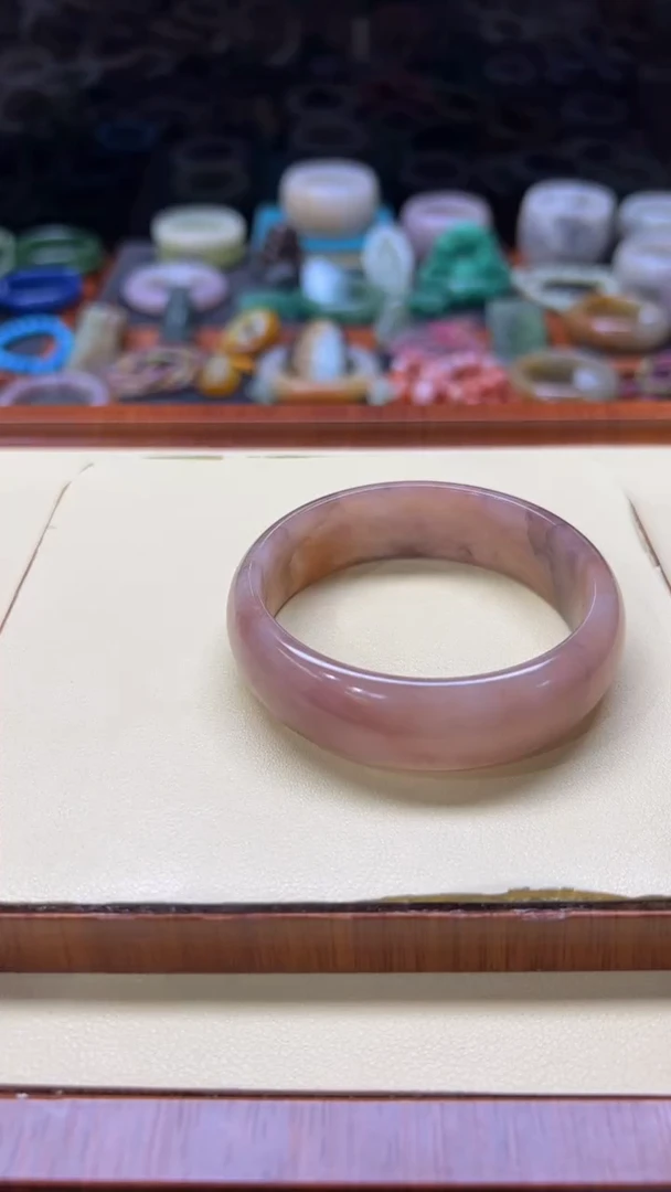 未镶嵌手镯石英质玉?***妞020