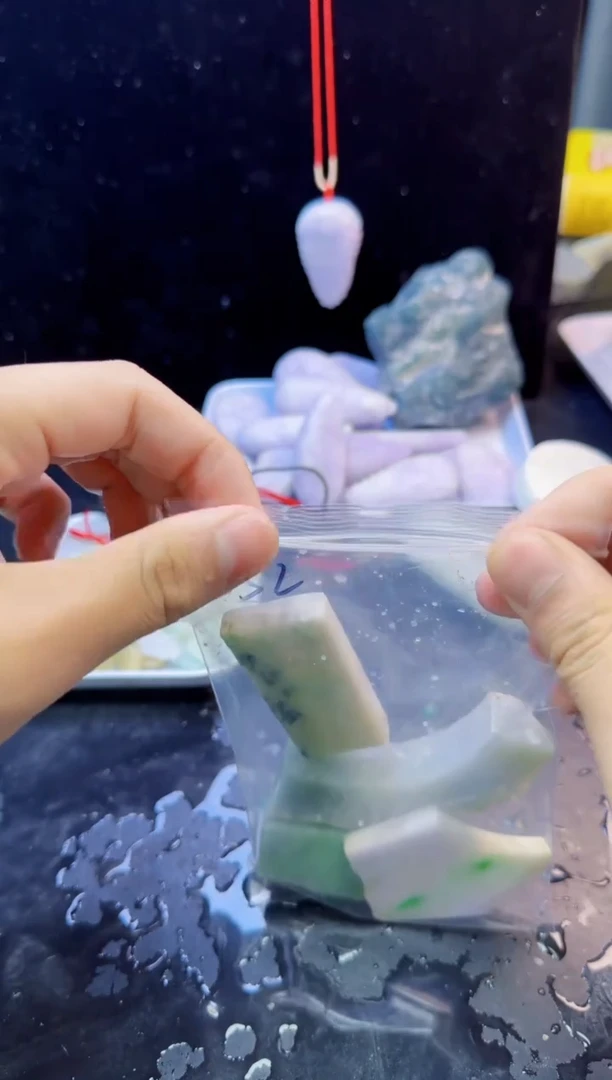 翡翠未镶嵌颈饰宝052天然A货翡翠