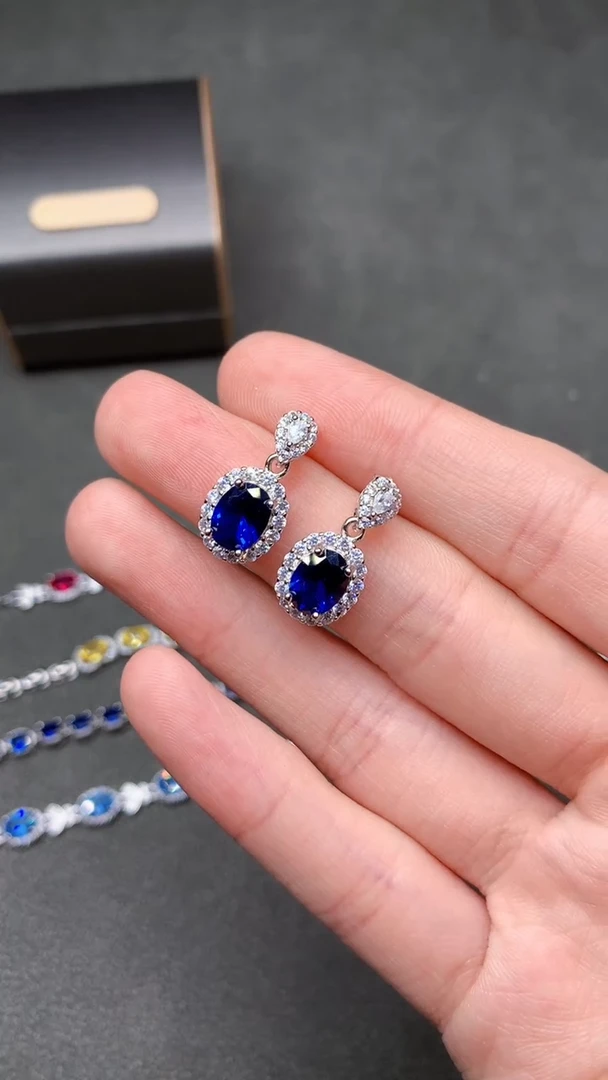 【闪购商品】蓝宝石耳饰银S925镶嵌.......