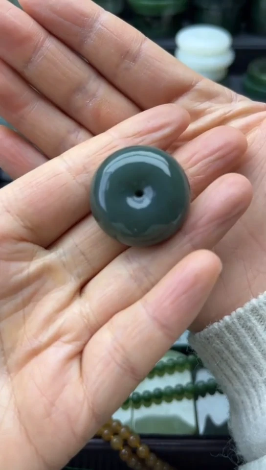 未镶嵌和田玉珠宝半成品扣子