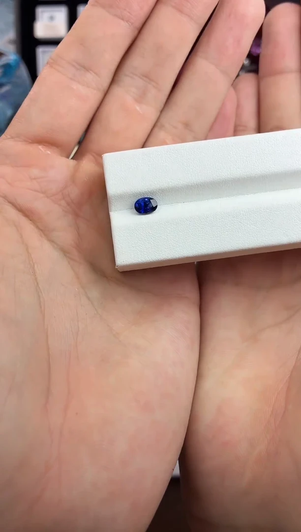 裸石蓝宝石天然皇家蓝宝石裸石未镶嵌一粒0.89克拉