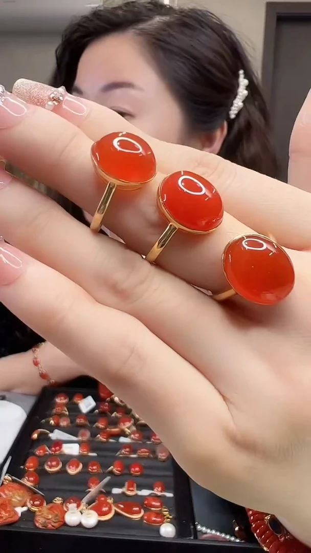 【闪购商品】南红玛瑙戒指18K金镶嵌/多样性发其一