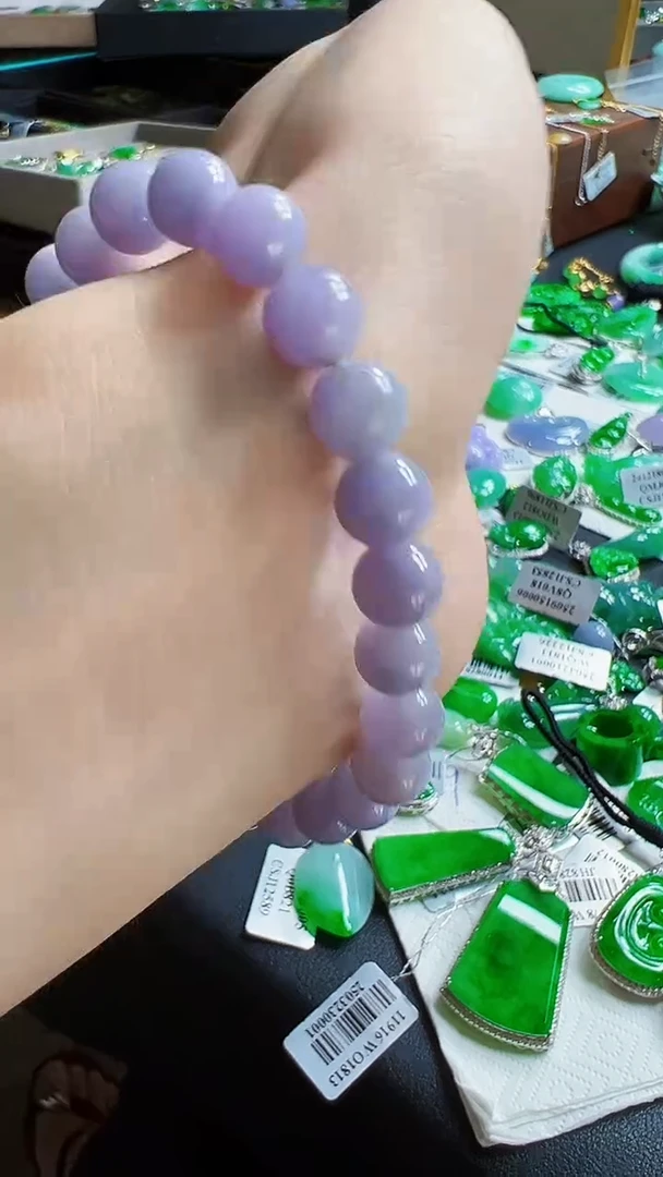 颈饰未镶嵌翡翠手串