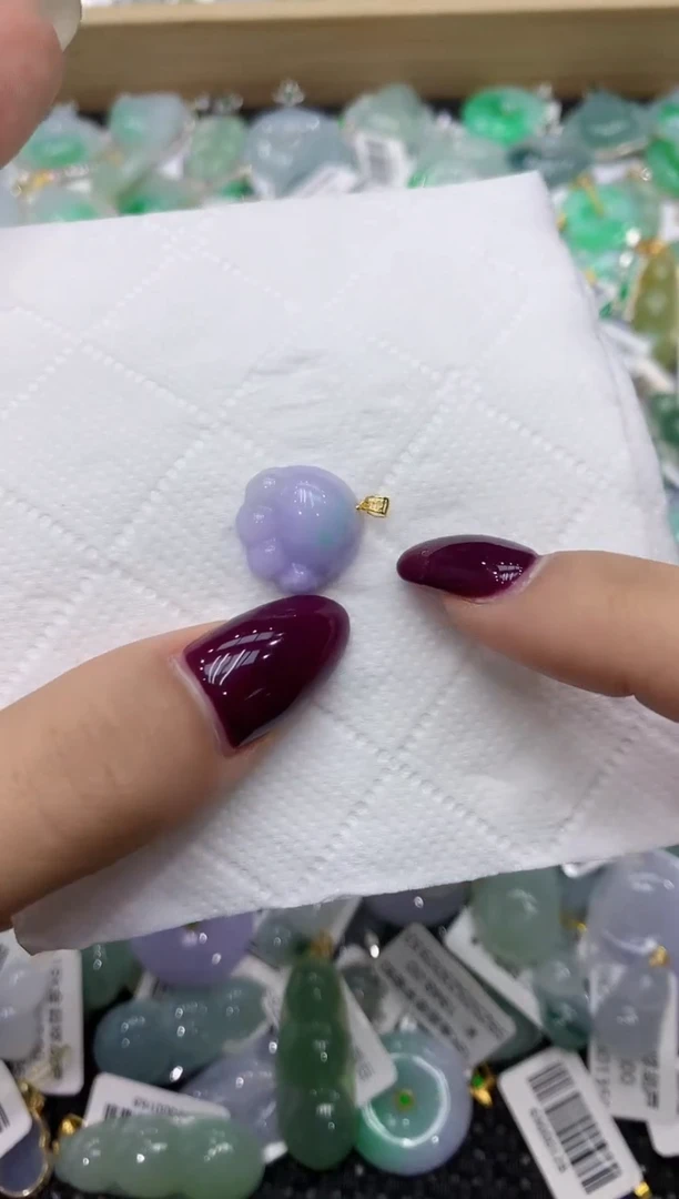 翡翠18K金镶嵌颈饰111111111111