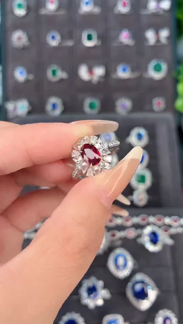 18K金镶嵌戒指红宝石-1.08克拉*无烧