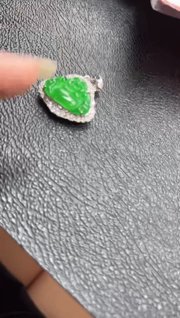 翡翠银S925镶嵌颈饰0616797682