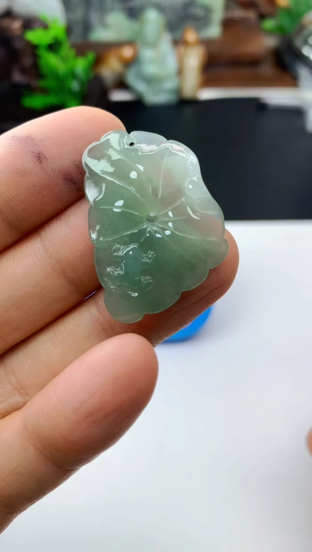 颈饰未镶嵌翡翠呱呱来财