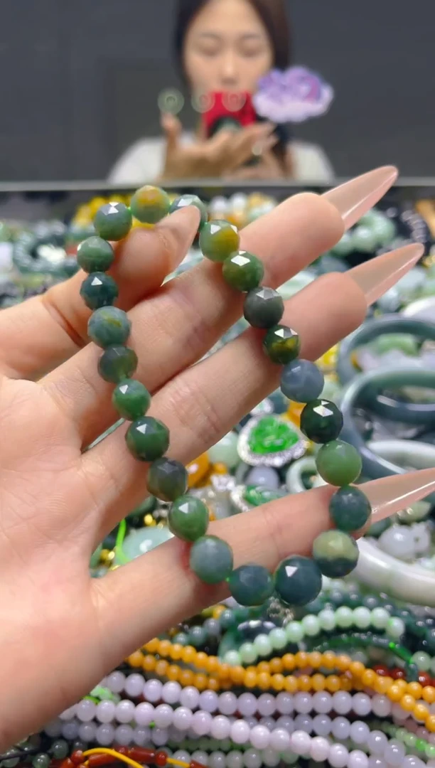 颈饰未镶嵌翡翠8MM