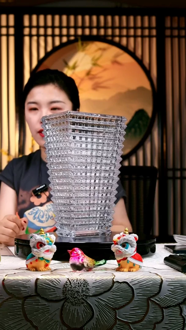 巴卡拉大号扁口花瓶1