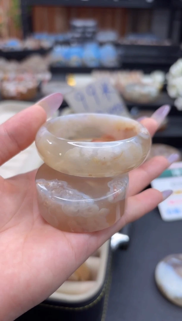 未镶嵌手镯石英质玉C338(51圈赠送镯心)