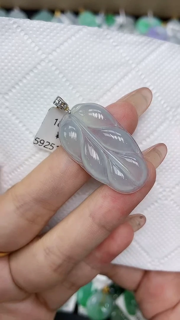 颈饰未镶嵌翡翠11111111111