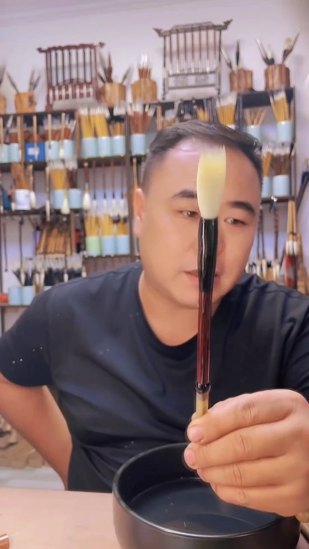 牛角檀木净纯细嫩羊毫一支