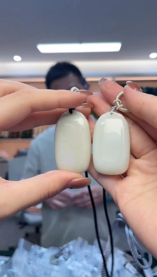 颈饰未镶嵌和田玉（多样性发一件）