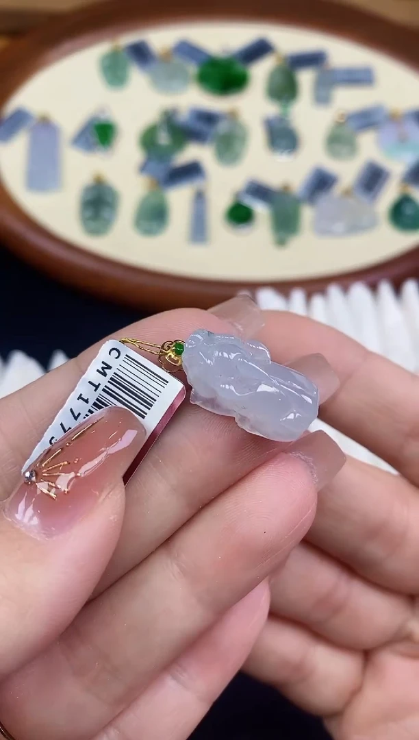 吊坠(不含链)18K金镶嵌翡翠貔貅18K金扣镶嵌@@CMT1775-2