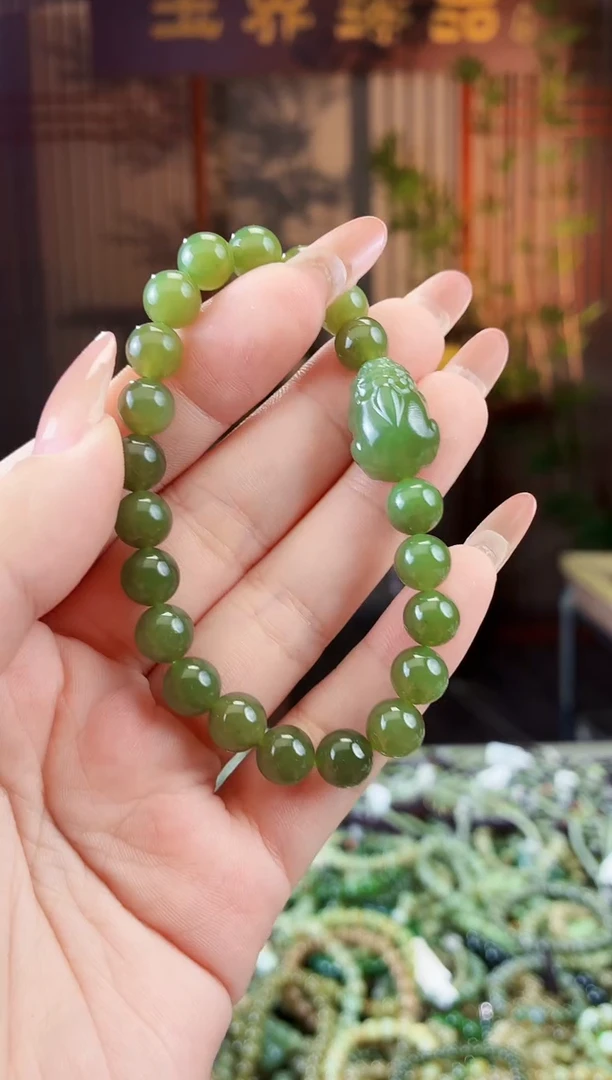 和田玉未镶嵌颈饰拍一发一