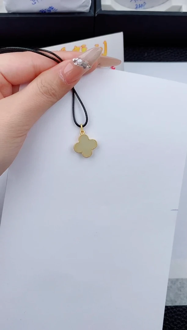 和田玉未镶嵌项链555碎玉微色差T