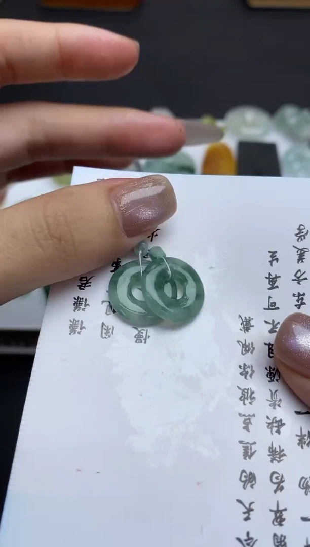 未镶嵌定制翡翠翡翠毛货~