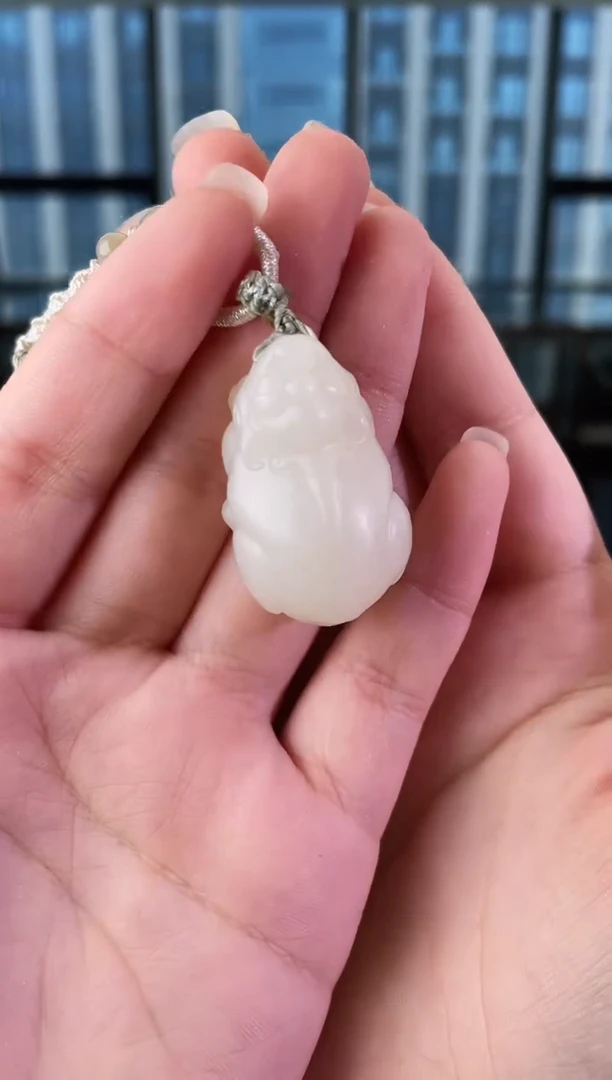 和田玉未镶嵌颈饰貔貅 704