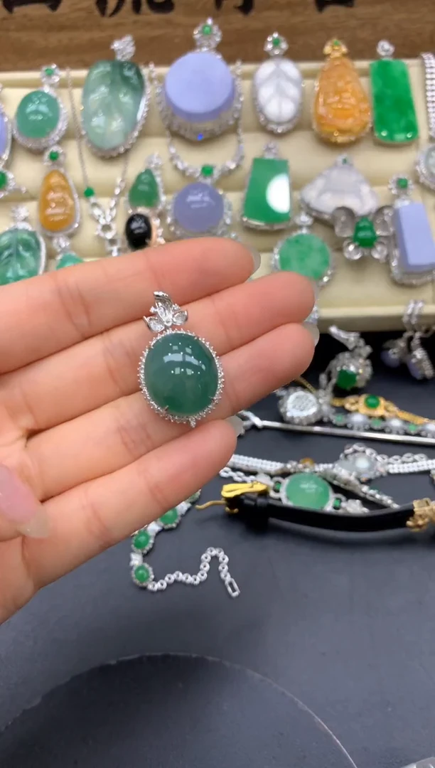 【闪购商品】翡翠颈饰18K金镶嵌373-中国好珍宝