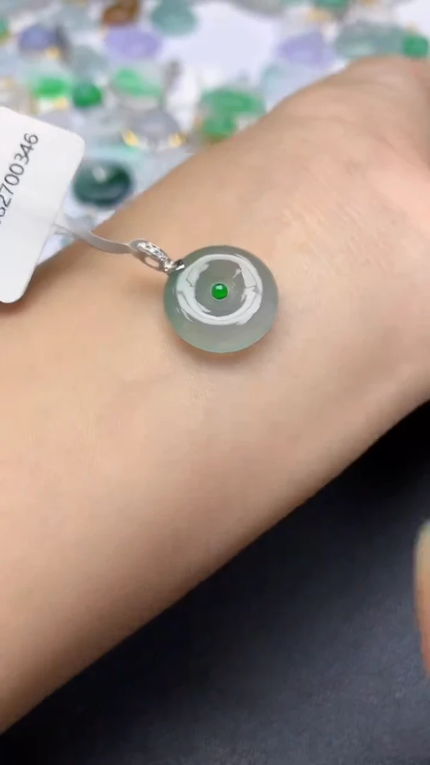 颈饰18K金镶嵌翡翠天然缅甸a货翡翠百元以上9元证书费自理