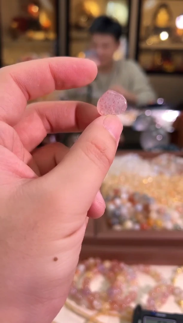 未镶嵌手链石英质玉草莓晶爱心（多样性发一）