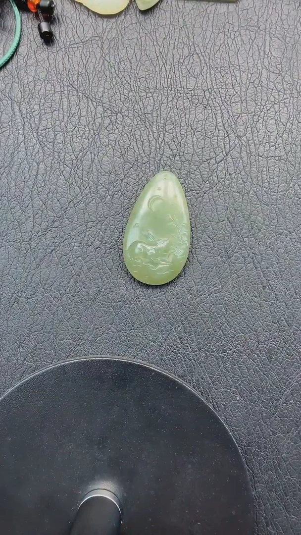 和田玉未镶嵌吊坠(不含链)228兔