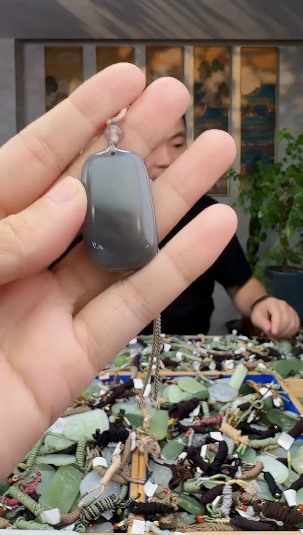 未镶嵌和田玉挂件拍一发一