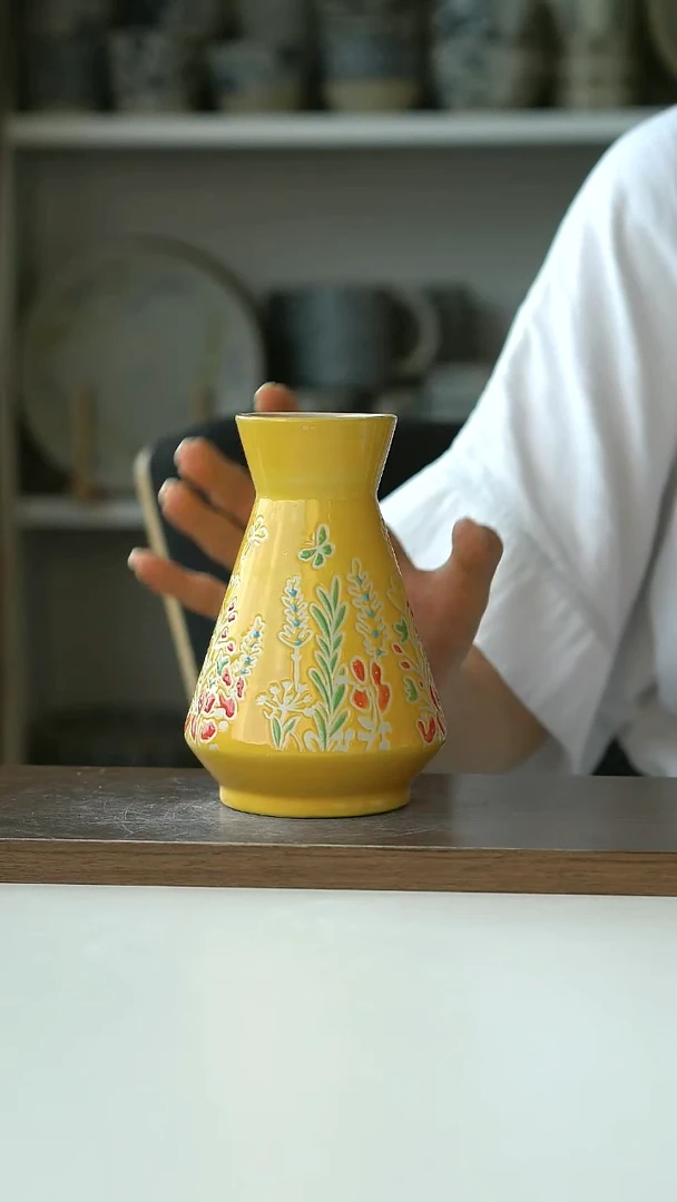 微瑕出日黄色花朵花瓶14cm@4-2@