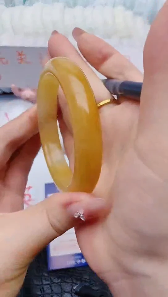 石英质玉手镯未镶嵌W285+61-62