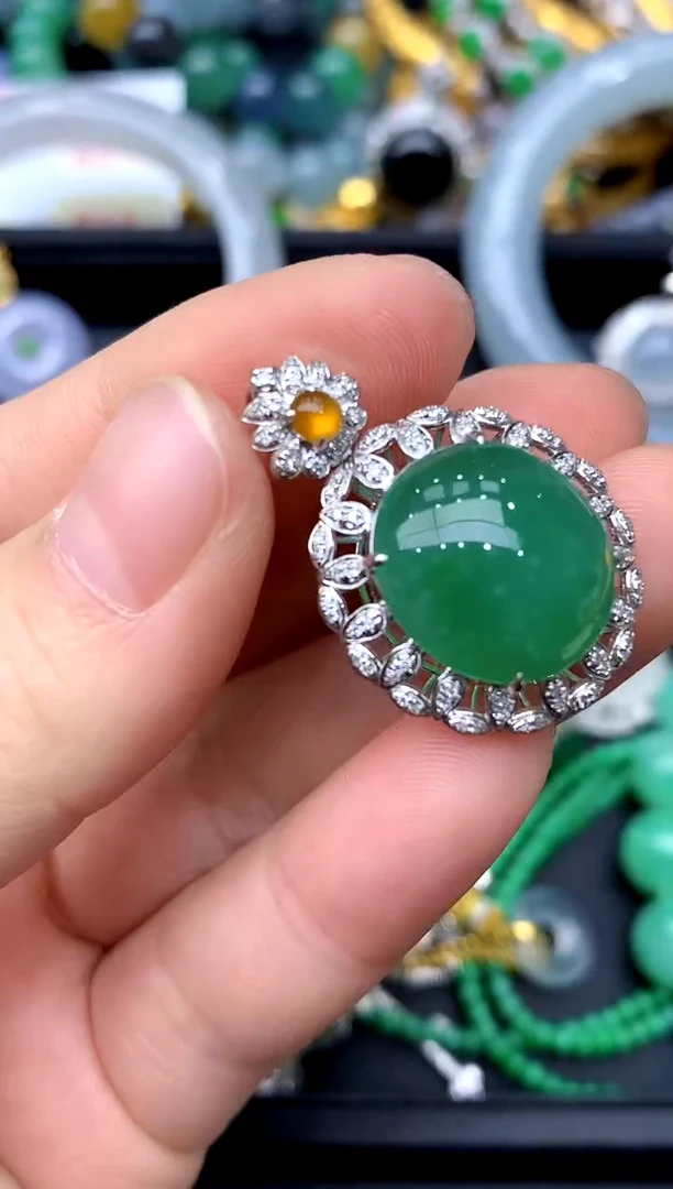 颈饰18K金镶嵌翡翠498-中国好珍宝