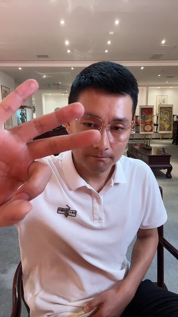 国画馆长亲自补贴共赢国画作品