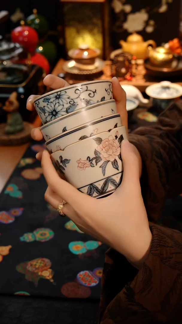 咖啡杯一个（画片随机发）