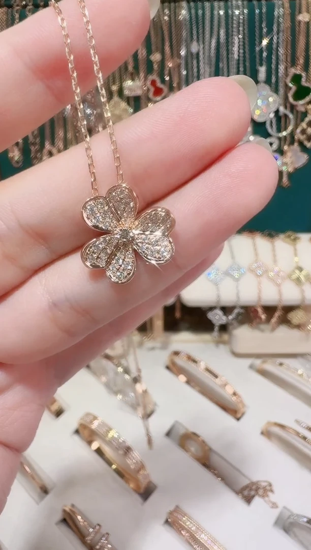 18K金镶嵌套链钻石套链