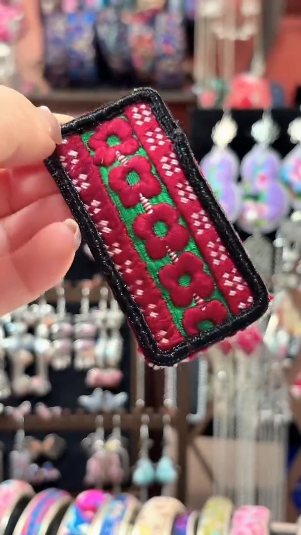 织绣 云织谣民族风精美饰品   441