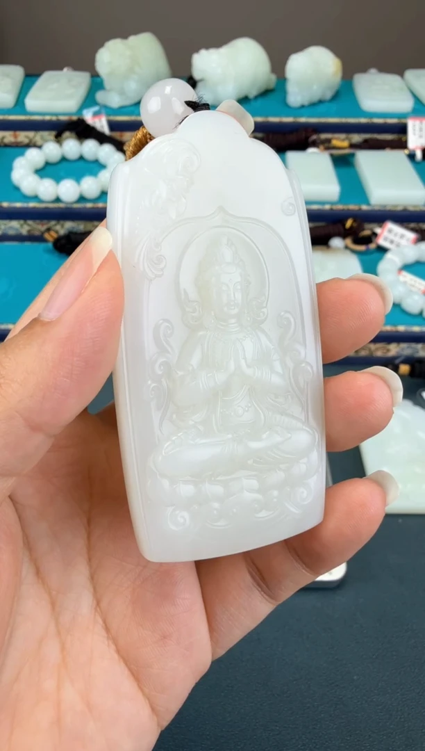 颈饰未镶嵌和田玉1