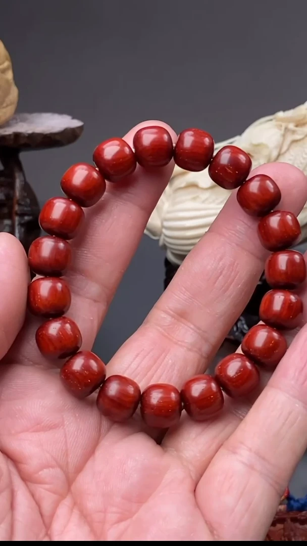 小叶紫檀印度小叶紫檀果冻料 10.5x11mm手串