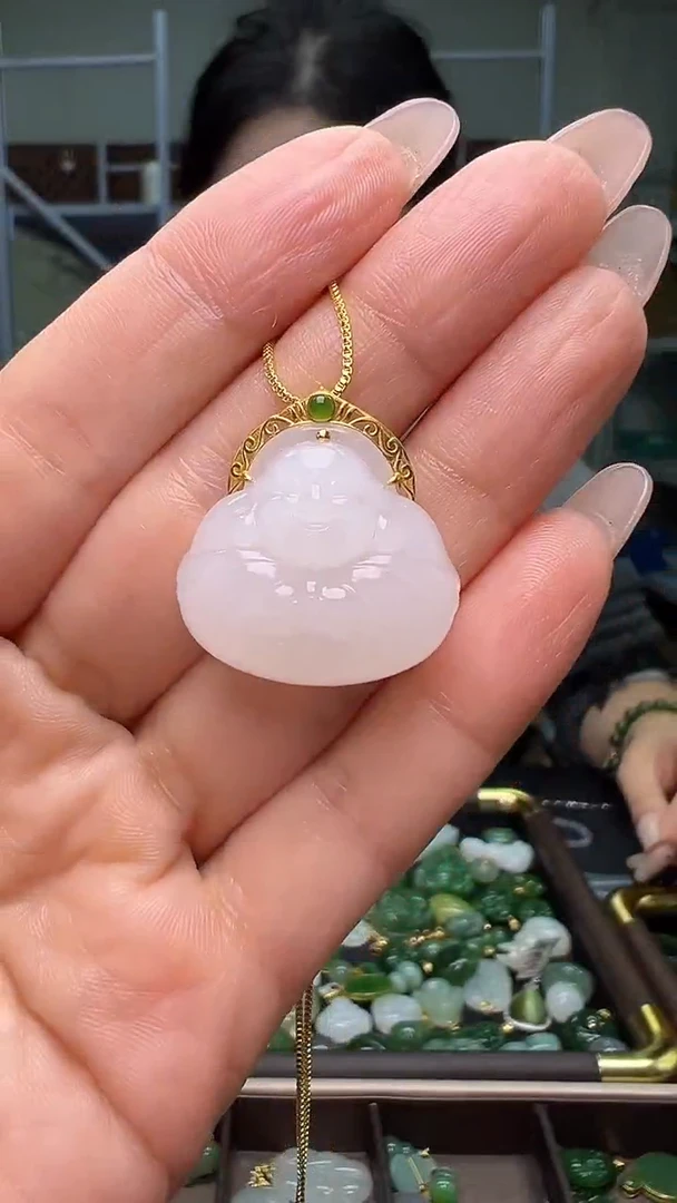 颈饰18K金镶嵌和田玉(多样性发货.发其一）10.29.32