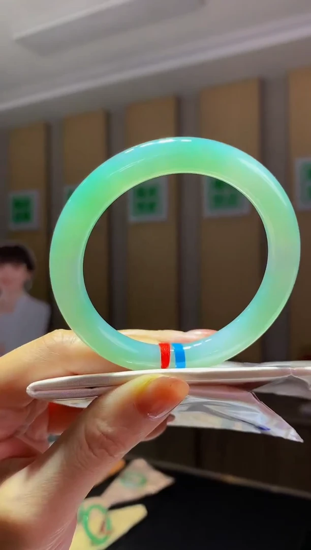 未镶嵌手镯翡翠-Q4 圈口54