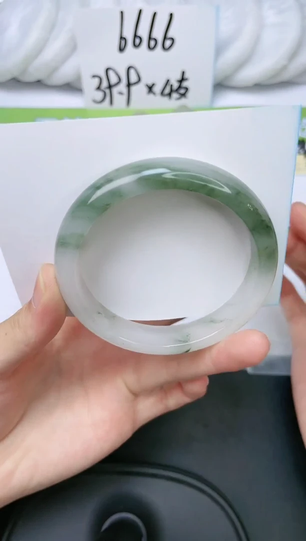 石英质玉手镯未镶嵌47-55.5