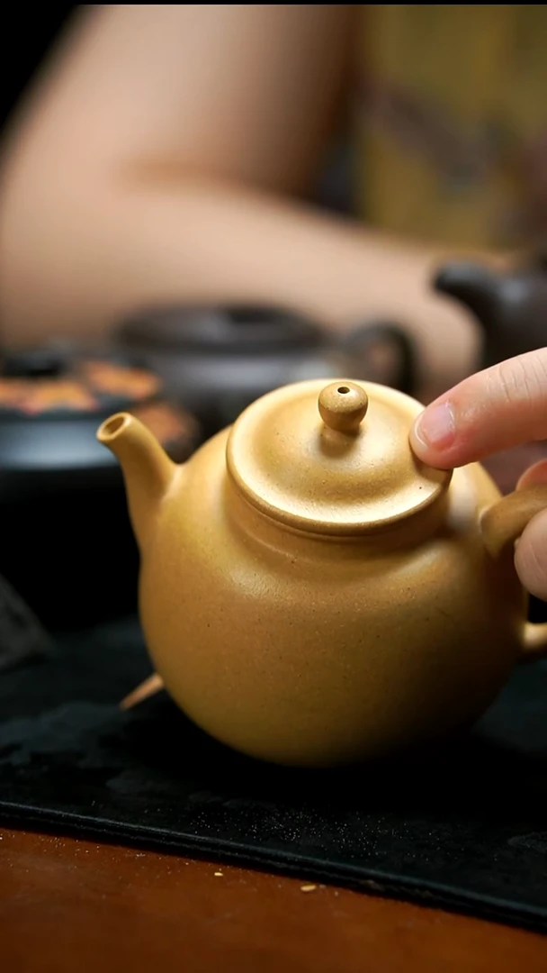 茶壶紫砂本绿光素壶