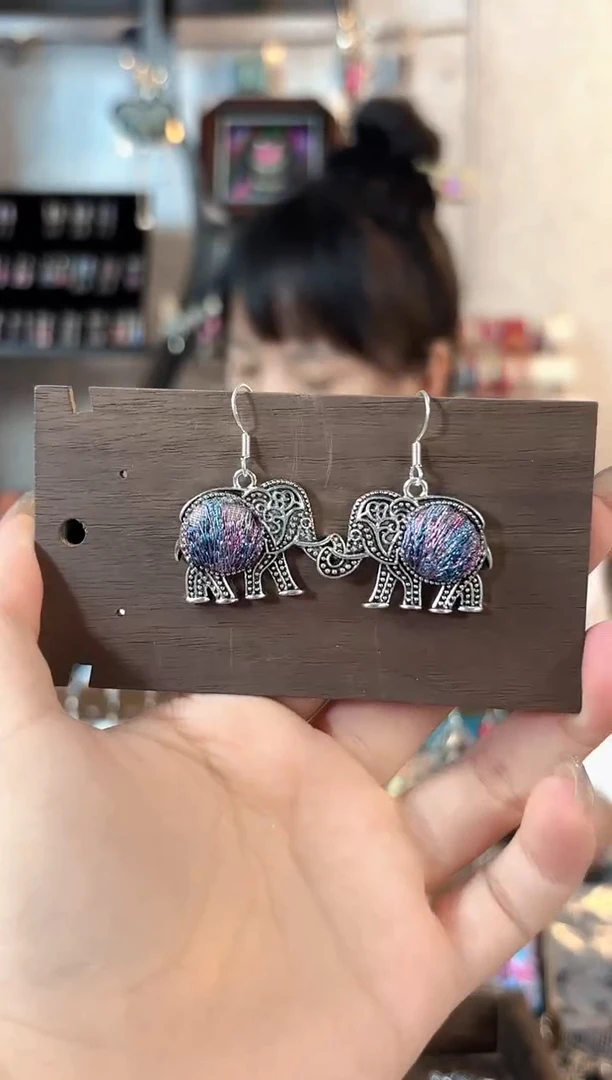 织绣彩云南阁非遗老绣饰品469