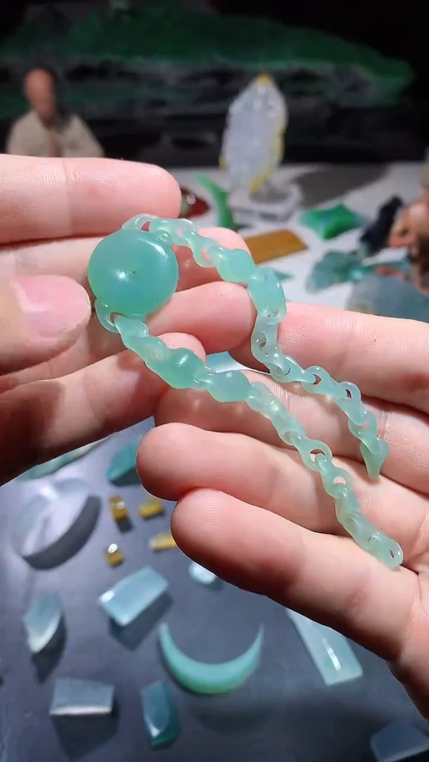 未镶嵌定制翡翠手链