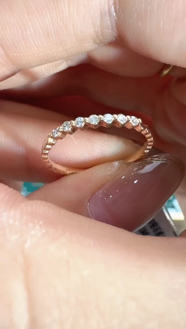 18K金镶嵌戒指/指环钻石1.1g