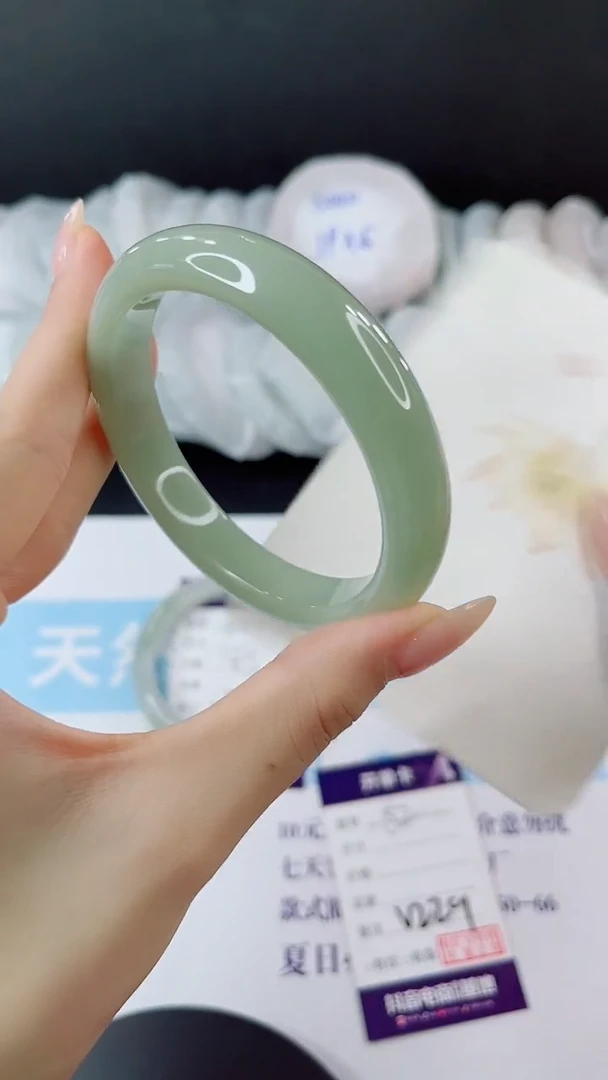 未镶嵌手镯石英质玉多样性发货V229-62
