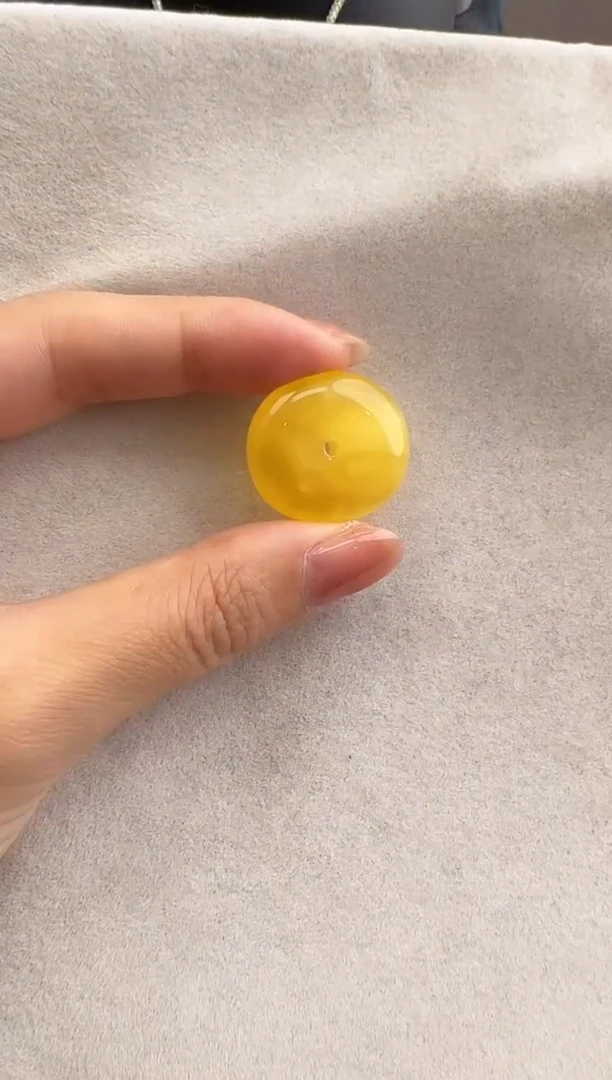 【闪购商品】琥珀裸石未镶嵌10209023-吊坠