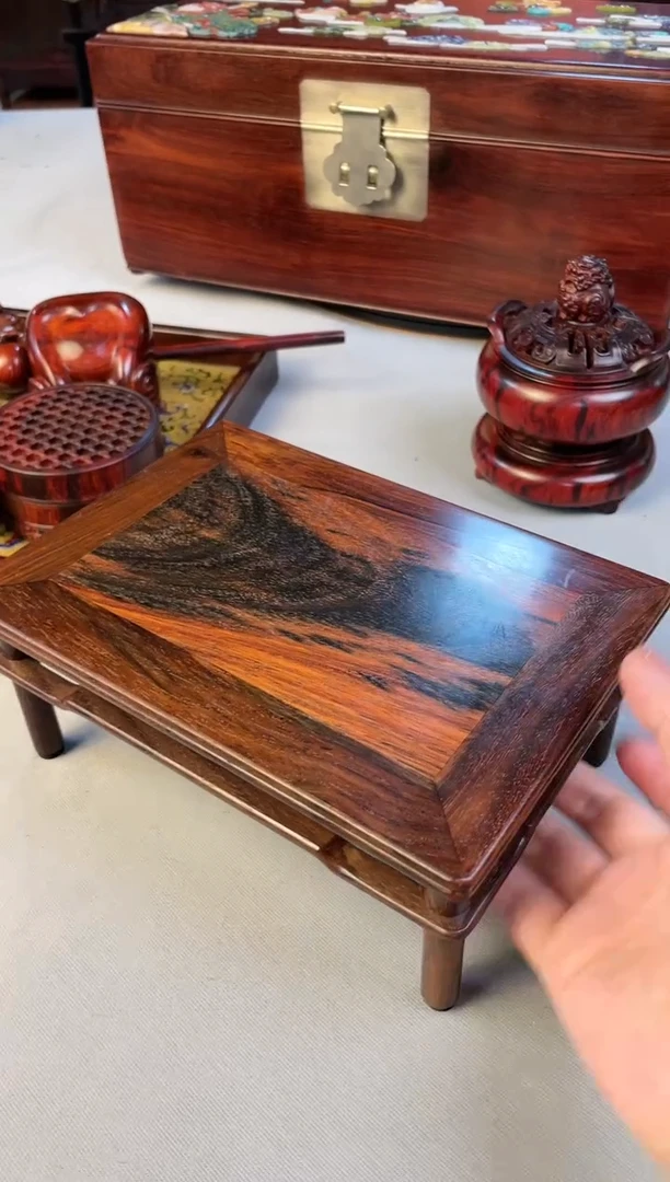 交趾黄檀（大红酸枝）小桌子底座